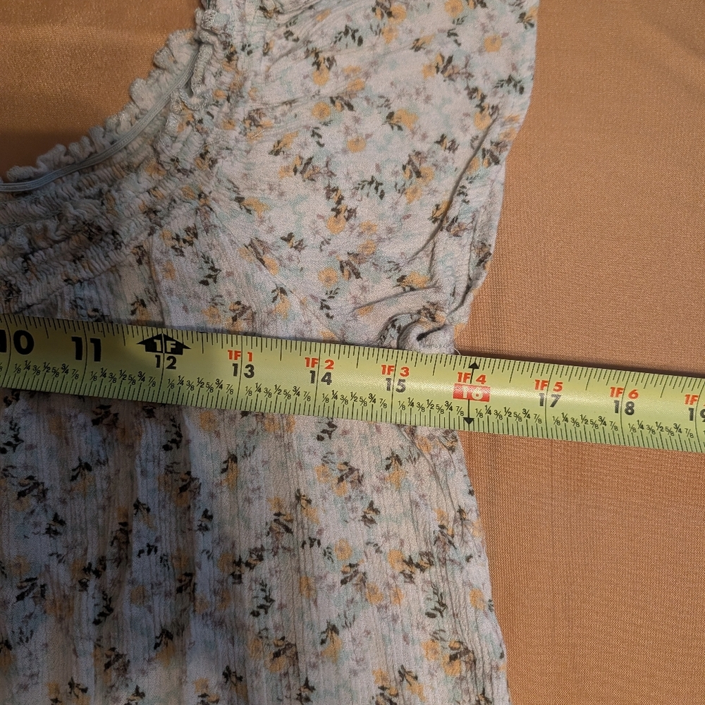 Belle Du Jour Ditsy Floral Blouse with Crochet Trim - Picture 10 of 12